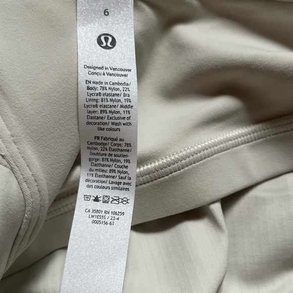 LULULEMON RIBBED NULU ASYMMETRICAL YOGA TANK in BONE (off-white). SIZE 6. NWT! - Picture 5 of 7